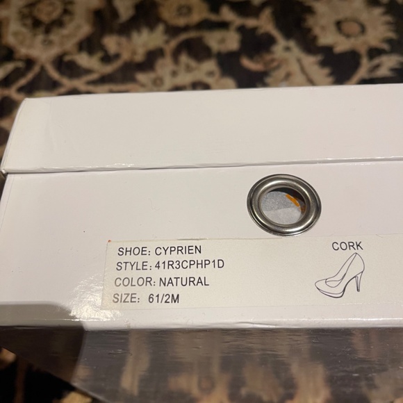 MICHAEL KORS CYPRIEN  CORK PLATFORM HEELS - Picture 5 of 5